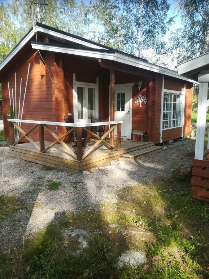 Pirttiniemen Lomakylae Hotel Muurasjärvi Exterior foto